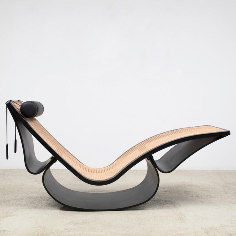 Starchitect's Chair - Design Competition | Charette